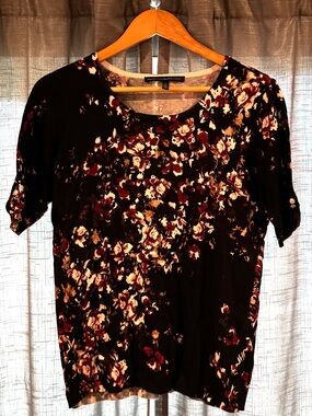 Women's Floral Top